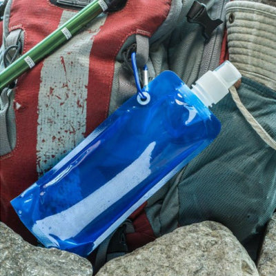 gourde en plastique bleue flexible sac