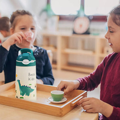 gourde enfant petites filles qui jouent