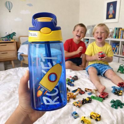 Gourde enfant rocket enfant heureux 