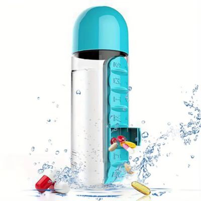 gourde plastique bleue détails du pilulier