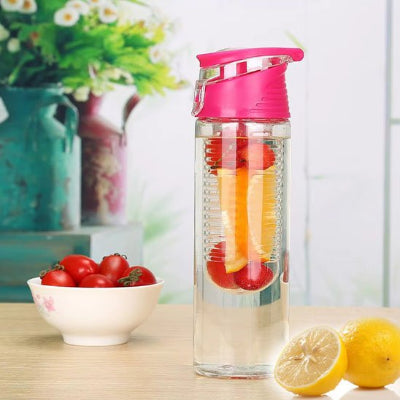 gourde plastique avec infuseur rose