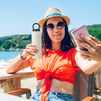 Gourde plastique magnetique pour smartphone