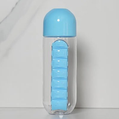 gourde plastique pilulier intégré