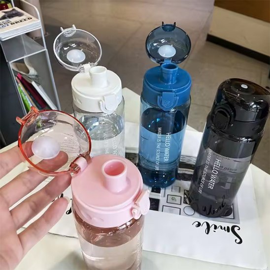 gourde plastique transparents quatre coloris