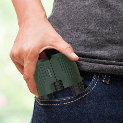 jumelles dans une poche