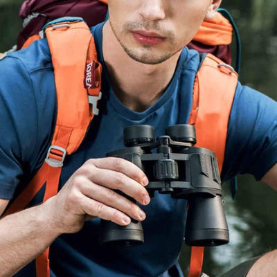 jumelles exploration en forêt 