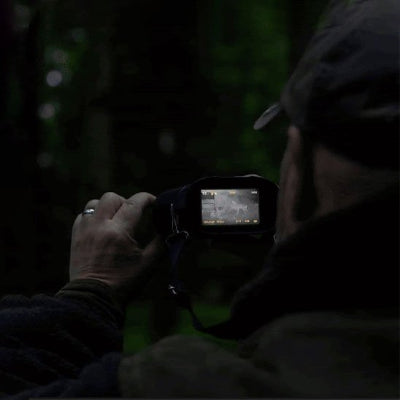 jumelles observation nocturne dans l'écran infrarouge