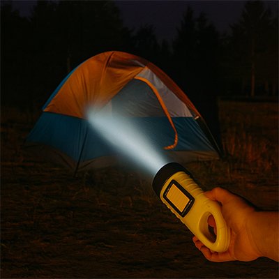 Lampe de poche pour le camping