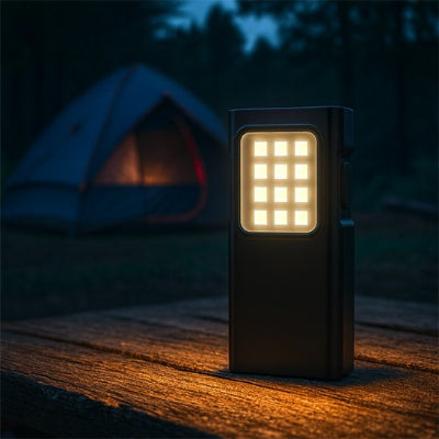 Lampe de poche​ pratique à la noirceur 