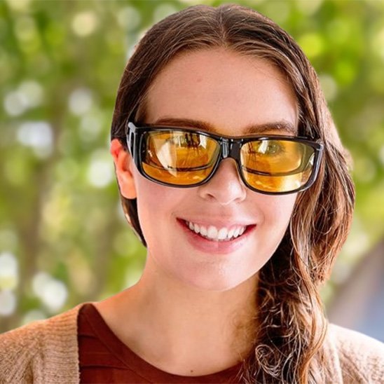 lunettes à vision nocturne femme avec lunettes vue sous lunettes
