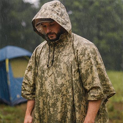 poncho pluie en camping et outdoor