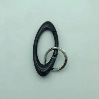 porte clé ton noir