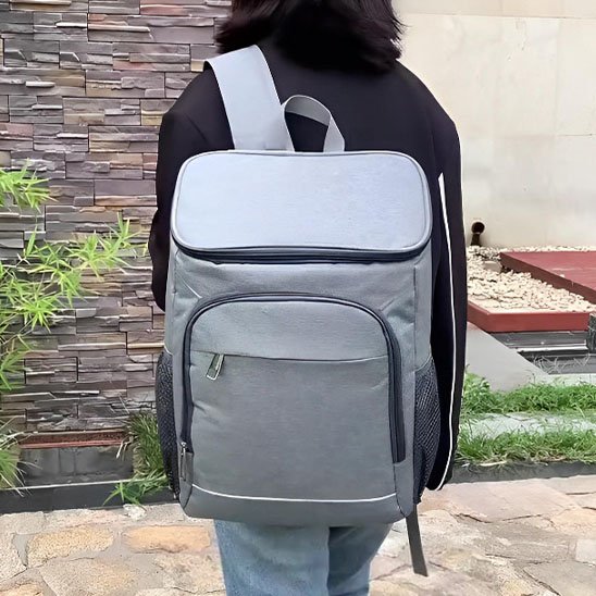 sac à dos isotherme gris démonstration