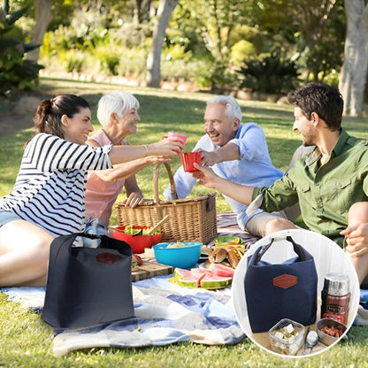 Sac isotherme repas famille heureuse en pique-nique