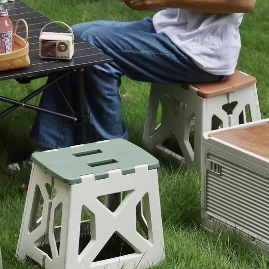 Tabouret pliable plusieurs fonctions