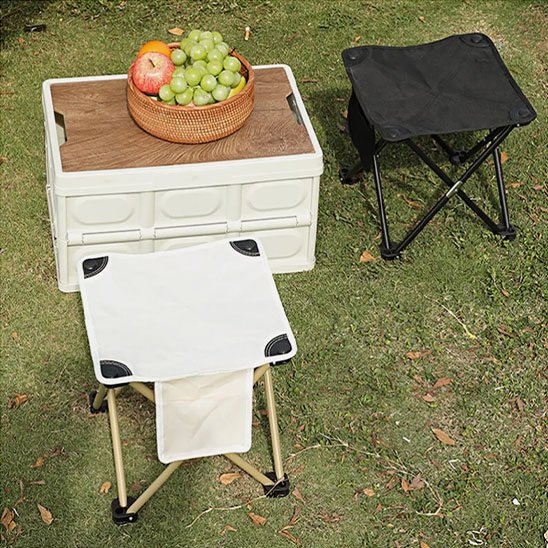 Tabouret pliant blanc ou noir 