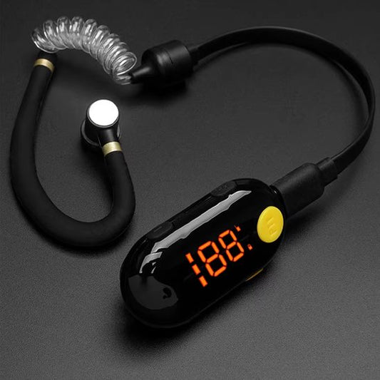 Talkie walkie portable à l'oreille